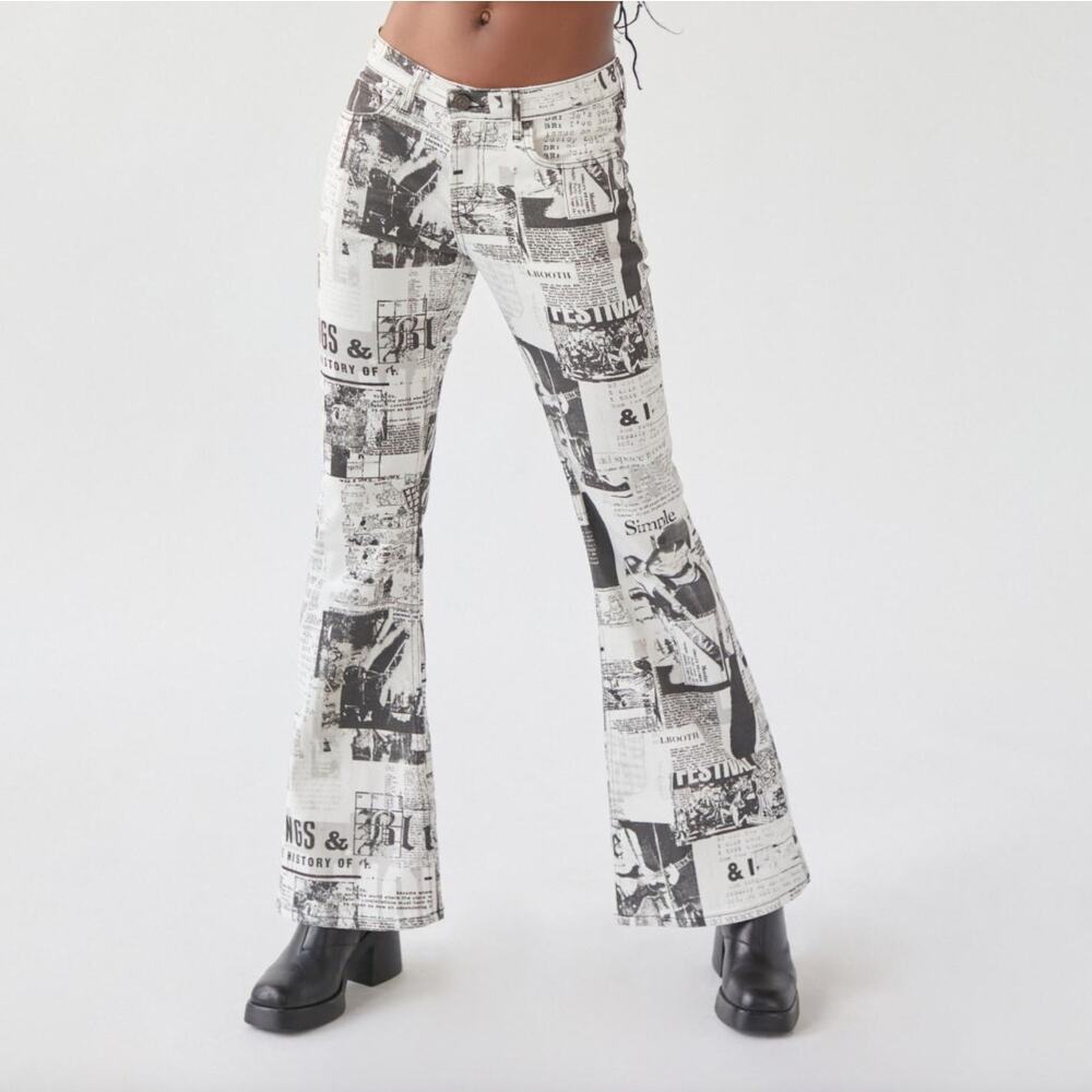 BDG Women's Low Rise Flare Newspaper Printed Denim Jeans Size 26 - Picture 2 of 8